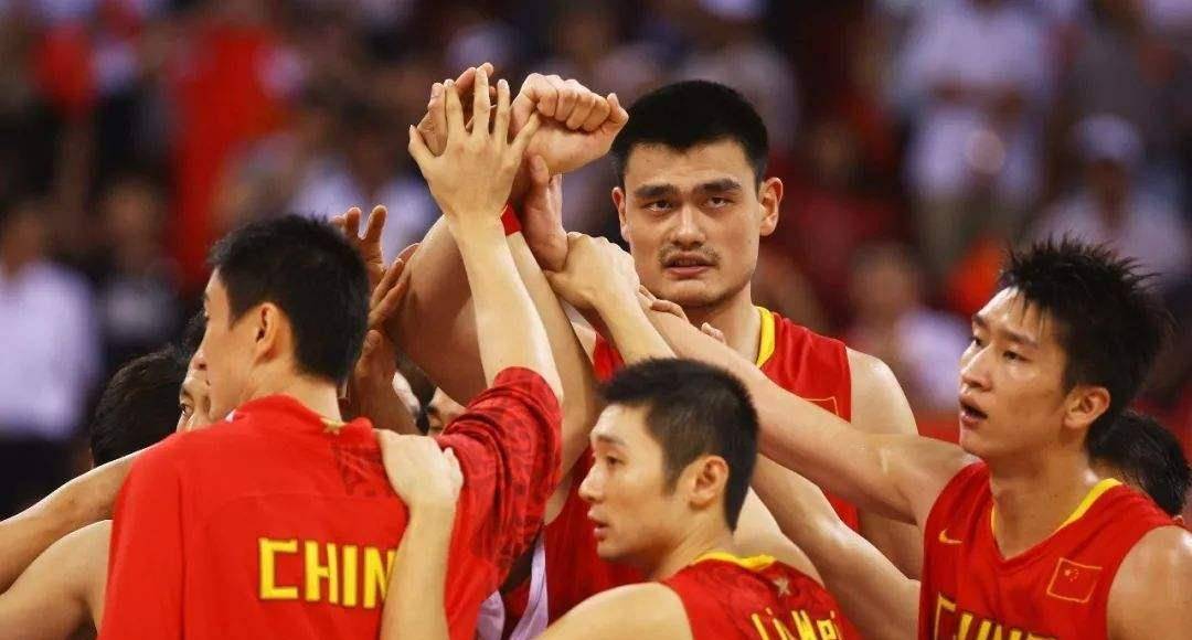 籃協(xié)主席紅了眼眶，一場關(guān)于籃球與情懷的深刻對話