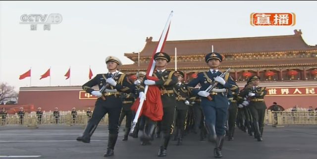 解放軍儀仗隊時隔26年換新步槍，背后的故事與意義