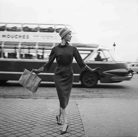 俄羅斯美女記者用中文夸解放軍，他們的專業(yè)素養(yǎng)和英勇精神令人敬佩！