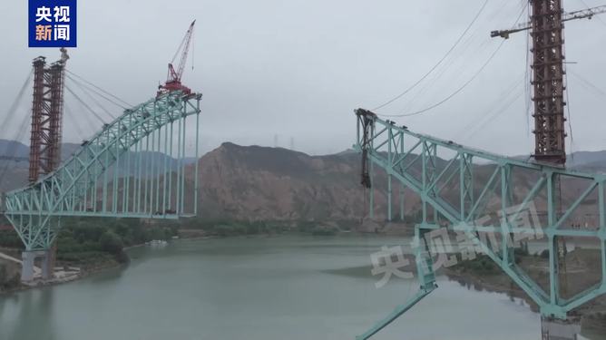 川青鐵路大橋繩索斷裂現(xiàn)場視頻曝光，揭秘事故原因及應對措施