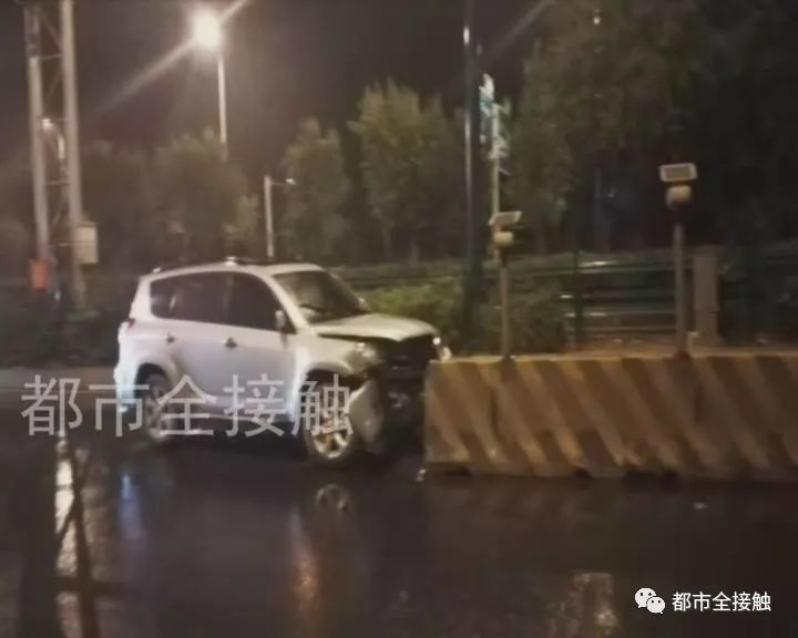 代駕開車事故理賠難，保險(xiǎn)公司拒絕賠償，誰(shuí)之過？