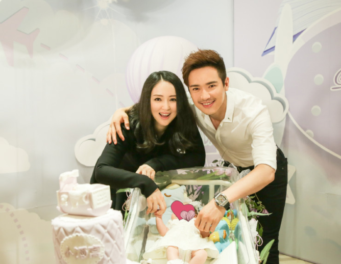 董璇二婚海島婚禮夢碎，張維伊反對引發(fā)熱議，婚姻背后的真相令人唏噓