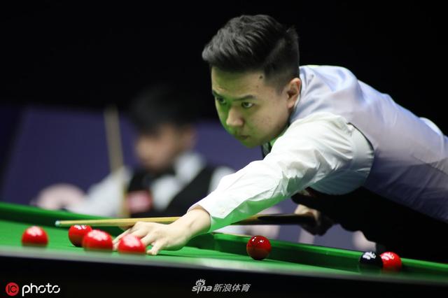 斯諾克武漢公開賽，肖國棟勇闖晉級之路，展現(xiàn)中國斯諾克的崛起之勢