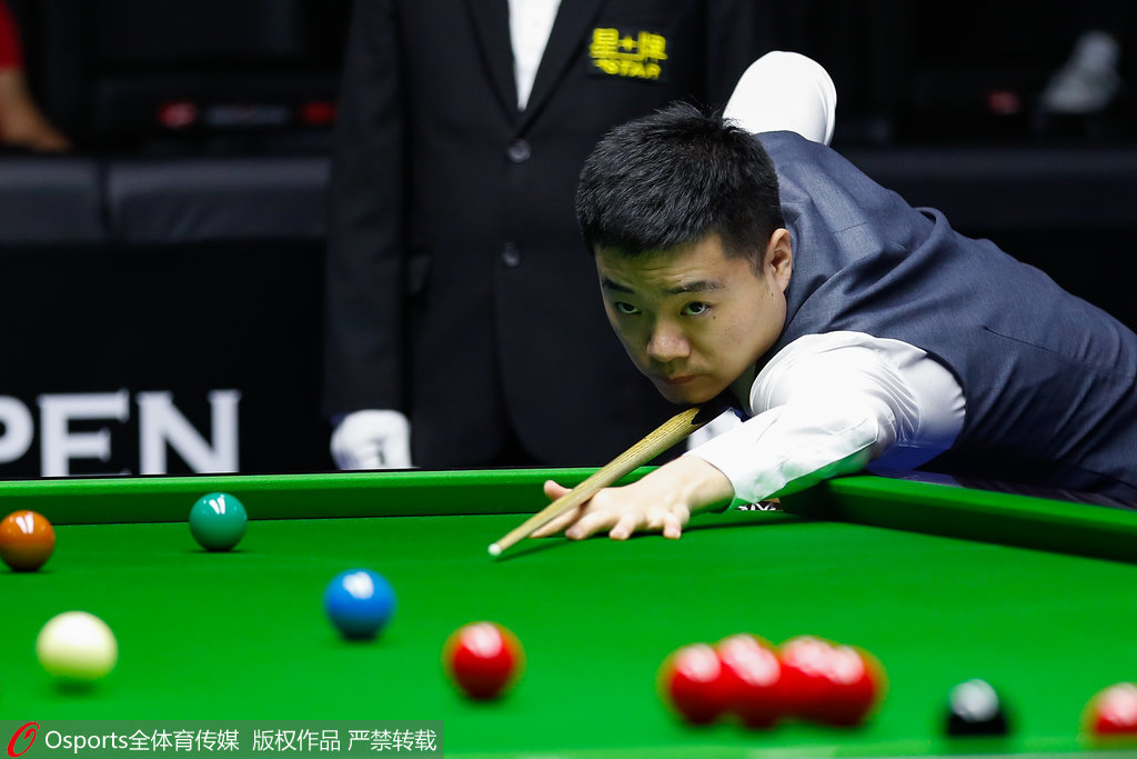 斯諾克武漢公開賽，肖國棟勇闖晉級之路，展現(xiàn)中國斯諾克的崛起之勢