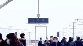 沈陽(yáng)高架網(wǎng)紅葫蘆被摘，一場(chǎng)關(guān)于城市記憶與情感歸屬的探討