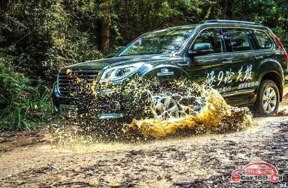 33歲越野翻車博主離世，勇敢探索的背后，是家人的無盡思念