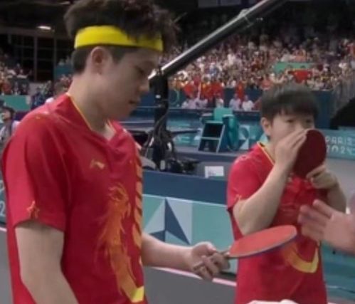 老板回應(yīng)送員工孫穎莎簽名球拍，一場企業(yè)文化的溫情傳遞