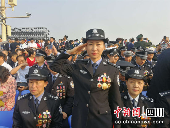 榮耀時刻，揭秘閱兵觀禮背后的故事與感動