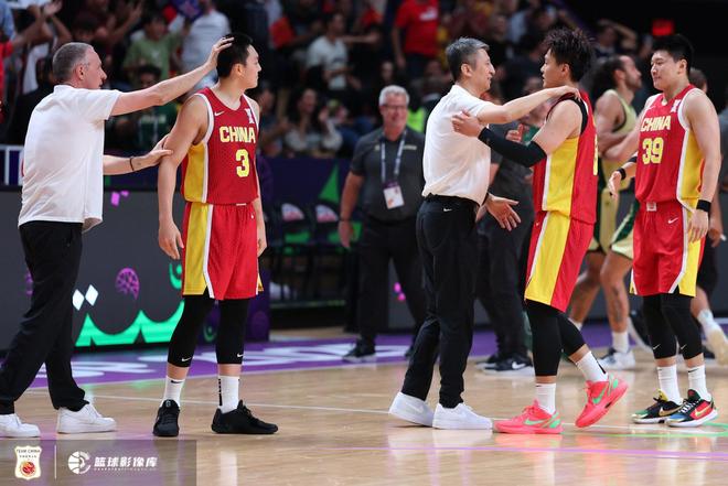 U16男籃亞洲杯，中國不敵澳大利亞，年輕一代的挑戰(zhàn)與希望