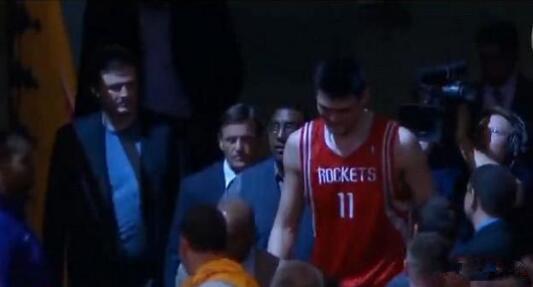 無錫球迷到蘇州觀賽，意外被蘇州球迷圈粉，背后的故事讓人感動