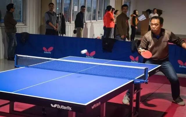 實(shí)拍北京冰雹大如乒乓球，罕見天氣現(xiàn)象引發(fā)網(wǎng)友熱議！