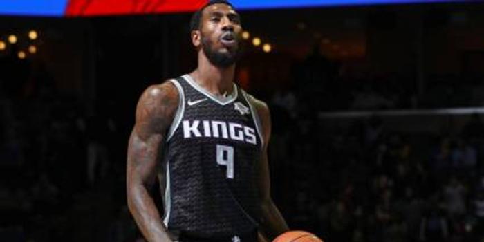 火箭眾將賽前穿搭亮相，誰最帥氣上榜NBA流言板？