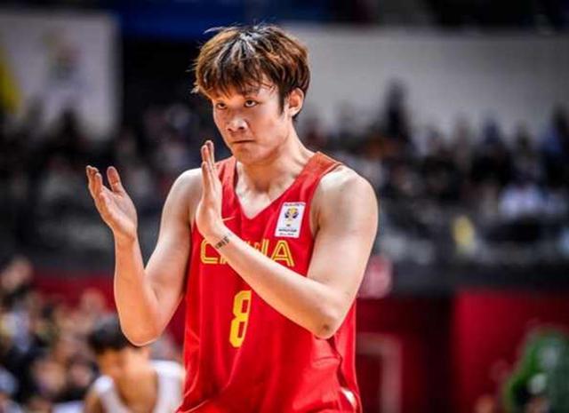 后仰金雞獨(dú)立，王俊杰的NBA新招牌動(dòng)作與亞洲杯自信提升之路