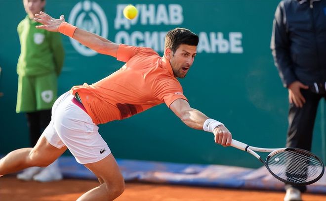 狀態(tài)全無！約維奇表現(xiàn)低迷，28分鐘僅得一分引發(fā)關注