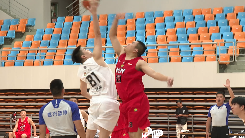 浙BA城市爭霸賽揭幕戰(zhàn)在即，諸暨隊厲兵秣馬備戰(zhàn)，期待熱血籃球盛宴