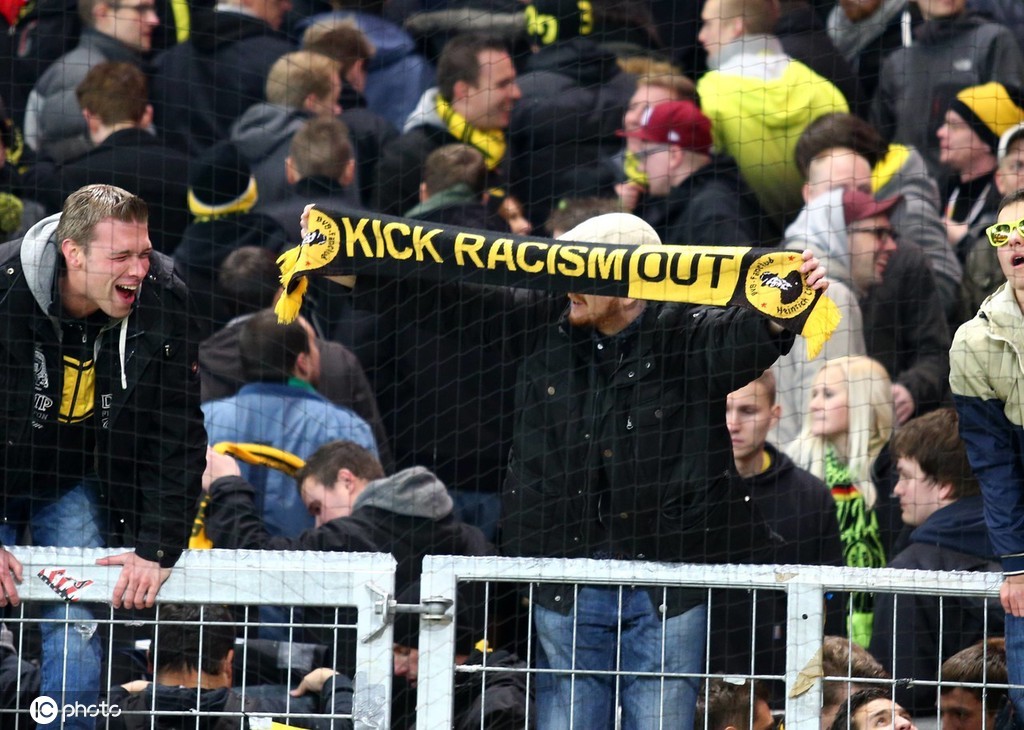 亞馬爾在伯納烏遭遇種族歧視與辱罵，西甲嚴(yán)厲譴責(zé)并展開(kāi)調(diào)查