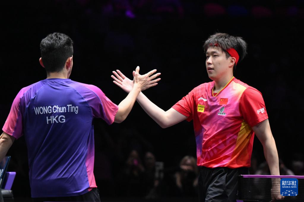 WTT橫濱冠軍賽，王楚欽強勢晉級半決賽，展現(xiàn)乒壇新星之姿
