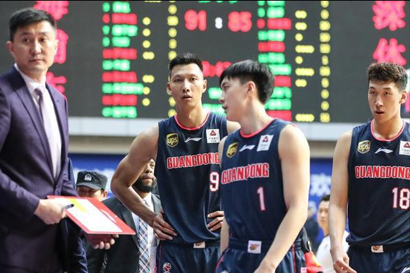 CBA重磅簽約！頂級內(nèi)線巨星加盟廣東宏遠(yuǎn)，攜手胡明軒與杜鋒，共筑冠軍夢