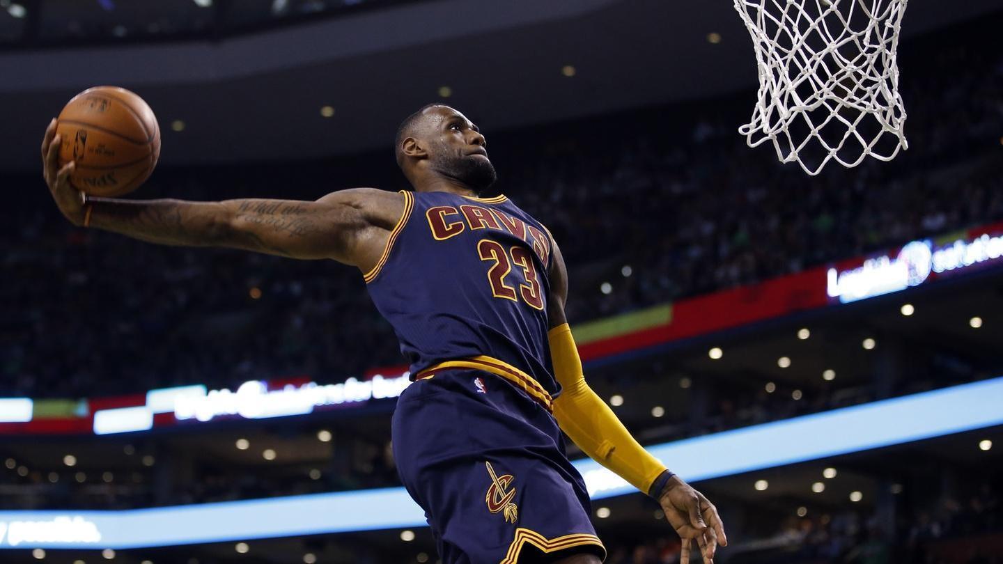 詹姆斯遙遙領(lǐng)先，NBA流言板揭秘39歲及之后球員扣籃榜單傳奇