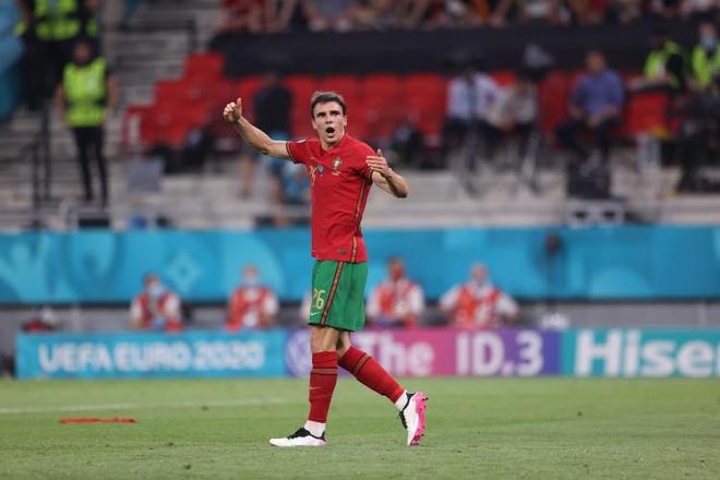 帕利尼亞黯然離場，足球中的悲情瞬間