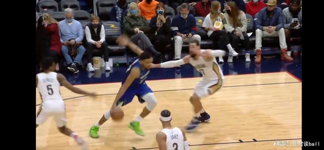 大心臟時刻！英格拉姆高難度翻身后仰壓哨命中，完成震撼準絕殺