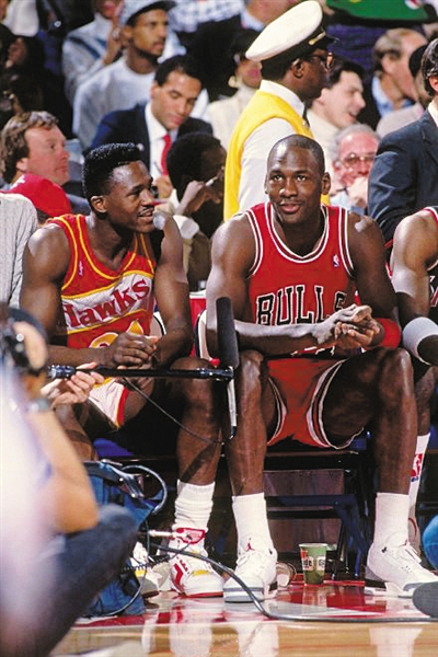 昔日榮光再現(xiàn)，歐文籃網(wǎng)獨攬50分對決森林狼