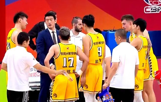 廣廈男籃官方宣布，租借期滿趙嘉義正式轉(zhuǎn)會(huì)青島男籃，開(kāi)啟新篇章