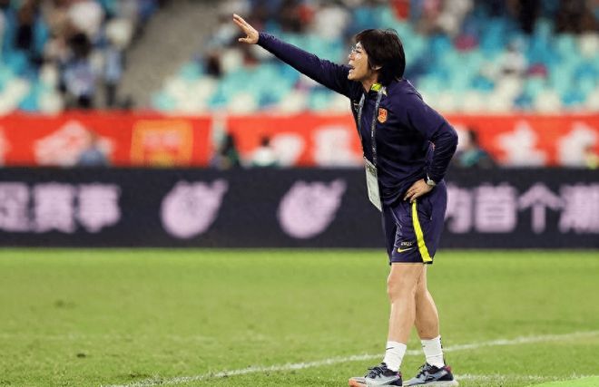 建議，水慶霞卸任中國(guó)女足主帥，休息需求強(qiáng)烈，蘇超震撼如節(jié)日