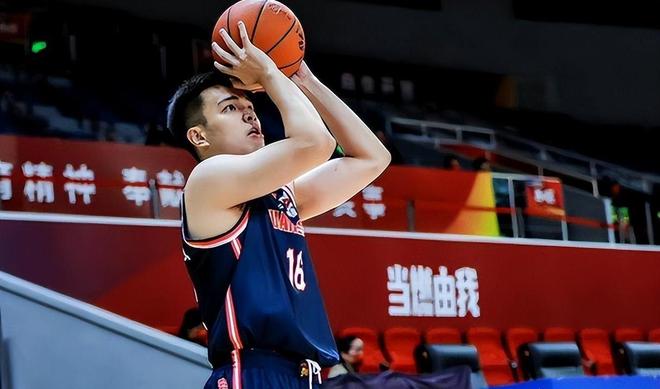 張寧，CBA新星閃耀，山西隊(duì)重磅續(xù)約，三年頂薪合同引熱議