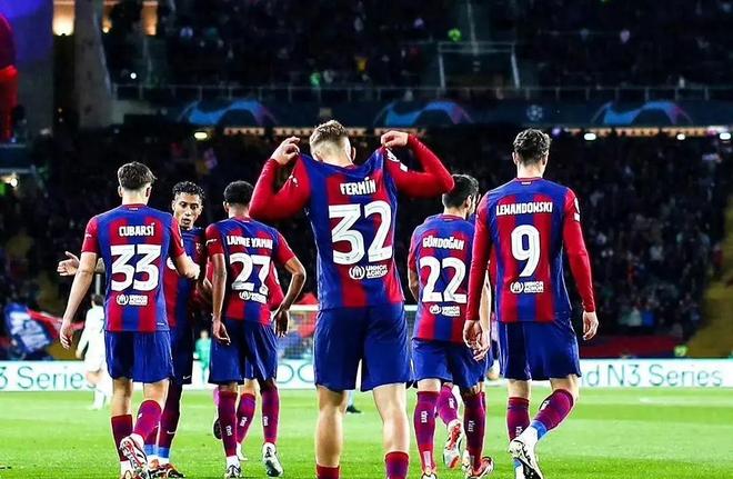 拉菲尼亞破冰瞬間點燃巴薩歐冠希望，終結(jié)對拜仁長達394分鐘進球荒的奇跡