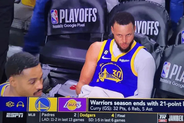 [流言板]榮耀之光照亮你心——斯蒂芬·庫(kù)里傳頌籃球神話