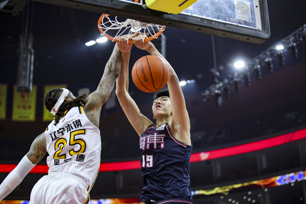 2025CBA轉會市場風起云涌，山東男籃瞄準陳林堅，京滬粵三強主導轉會風潮