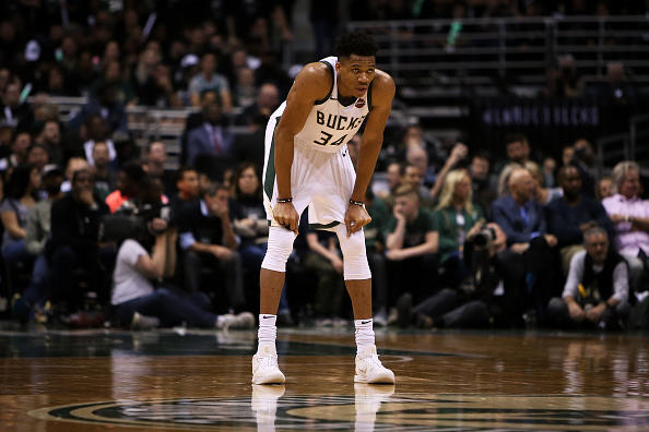 字母哥閃耀歐錦賽，場(chǎng)均29.3分、命中率超五成，NBA流言板熱議未來之星