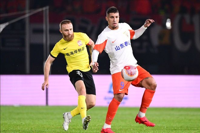 山東泰山與青島西海岸，中超聯(lián)賽第22輪焦點之戰(zhàn)前瞻