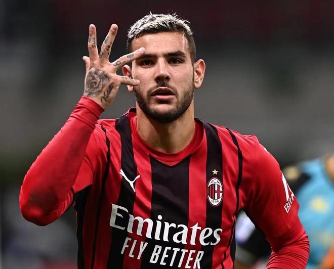 米蘭尚未正式報(bào)價(jià)霍伊倫有意轉(zhuǎn)會(huì)曼聯(lián)，轉(zhuǎn)會(huì)費(fèi)預(yù)計(jì)高達(dá)5000萬(wàn)歐元