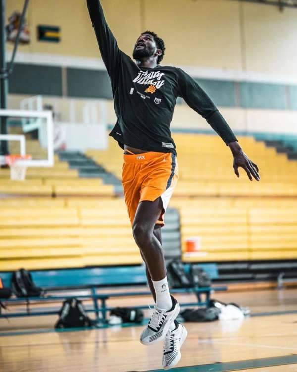 楊瀚森開局強(qiáng)度拉滿，直面NBA巨星戈貝爾、追夢、阿祖、艾頓與約基奇