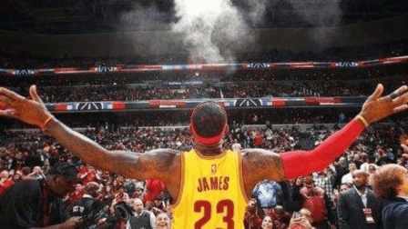 詹姆斯不會(huì)悄然隱退，賽季巡演預(yù)告，一場(chǎng)蓄勢(shì)待發(fā)的榮耀騎行