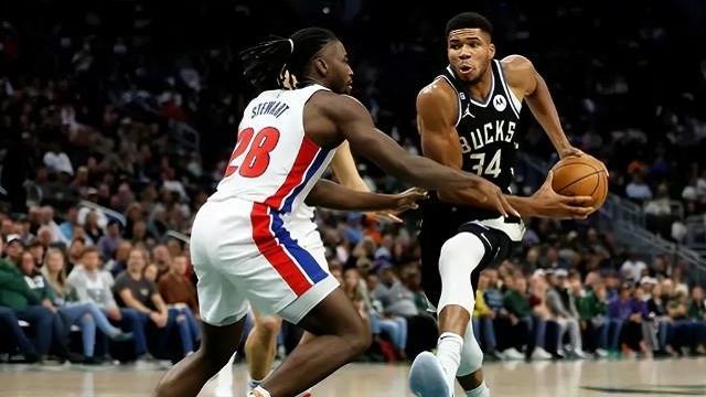 高效兩雙閃耀NBA賽場，索漢獨領(lǐng)風(fēng)騷，13中9砍下18分11籃板！