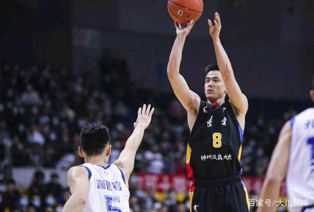 遼籃重磅官宣，趙繼偉續(xù)約，4年D類合同鎖定核心后衛(wèi)實力