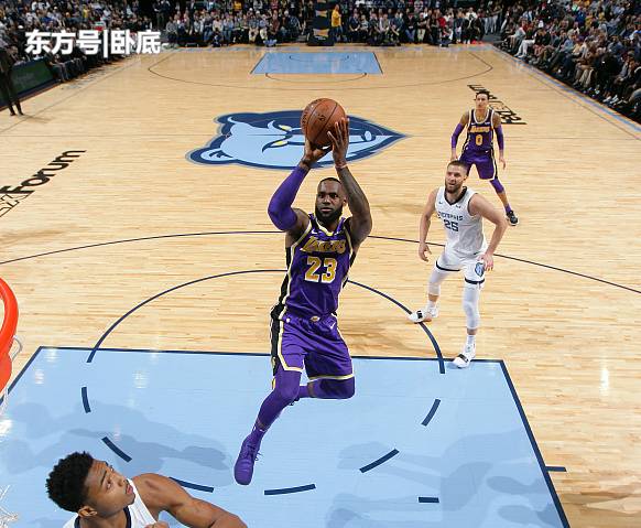 NBA賽場驚現(xiàn)水塘現(xiàn)象，場地故意澆水行為無人監(jiān)管？