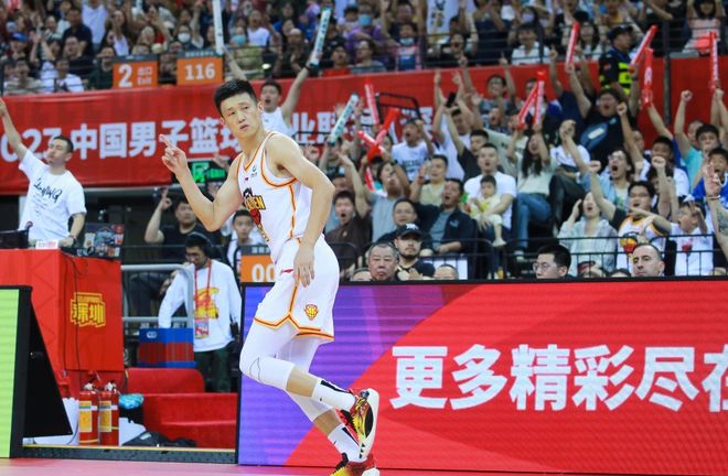 上海男籃重磅官宣，羅漢琛正式加盟深圳男籃，未來(lái)值得期待