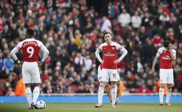 熱刺強(qiáng)勢(shì)介入，與水晶宮爭(zhēng)奪埃爾哈努斯之戰(zhàn)燃起