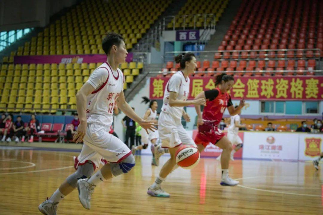 全運(yùn)女籃成年組資格賽持續(xù)火熱，四川力克勁敵湖北，展現(xiàn)強(qiáng)勢(shì)風(fēng)采