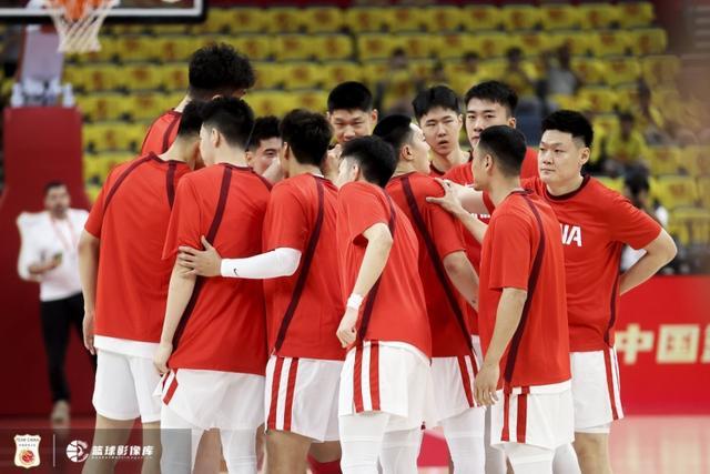 濟(jì)南時(shí)報(bào)，殘陣出戰(zhàn)亞洲杯，中國(guó)男籃能否掀起青春風(fēng)暴？