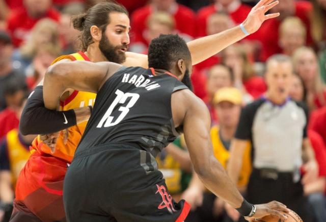 流言板熱議，杰里科——強(qiáng)壯的跳跳男展現(xiàn)非凡實(shí)力！