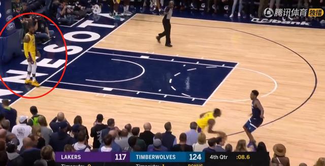 余嘉豪內八字腳影響運動速率，NBA之路面臨挑戰(zhàn)——解讀其防守難題