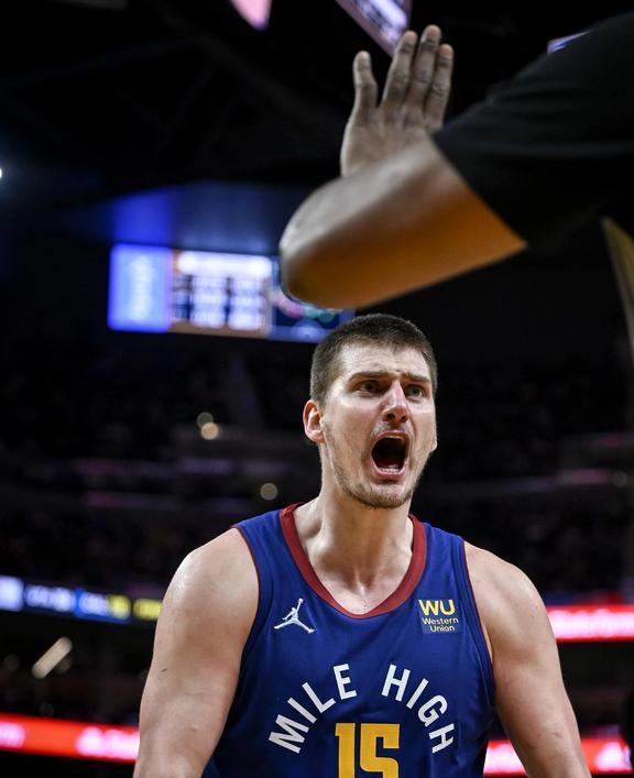 約基奇在歐錦賽賽場閃耀，場均得分助攻亮眼，展現(xiàn)全能身手