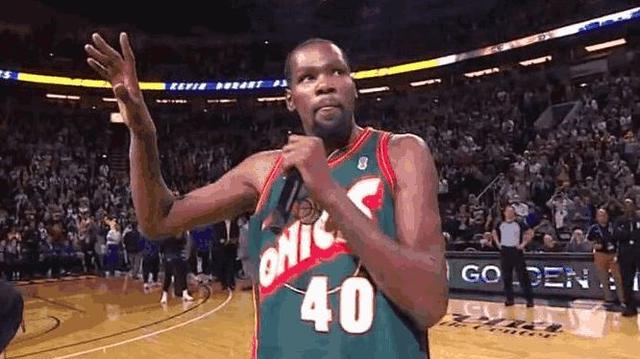 薩拉赫與伊薩克聯(lián)手狂轟52球，NBA賽場(chǎng)震撼上演得分盛宴！