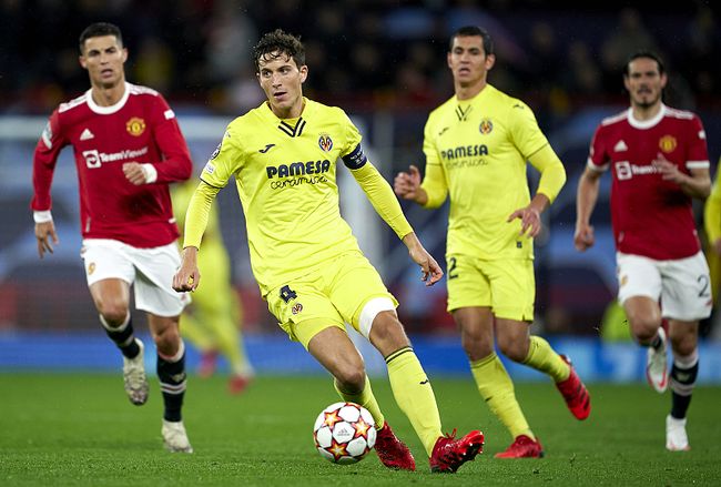 NBA賽場動態(tài)與曼聯(lián)歐戰(zhàn)困境，兩大體育焦點熱議不斷