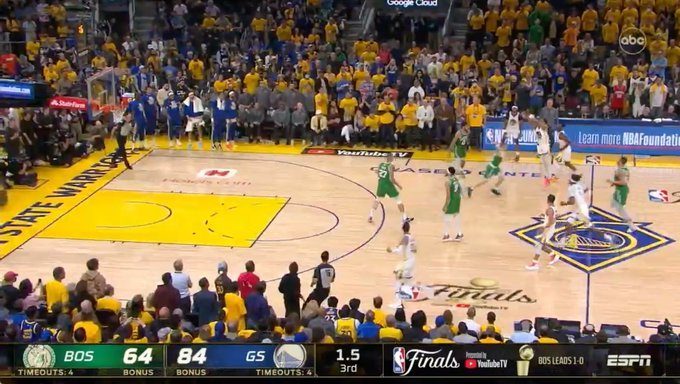 希爾德半場壓哨三分點(diǎn)燃全場！七中二中顯英勇，攻防兩端全面展現(xiàn)實(shí)力